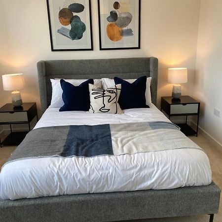 Comfortable Double Room & Single Room In Vibrant Hatfield Neighbourhood Exteriör bild