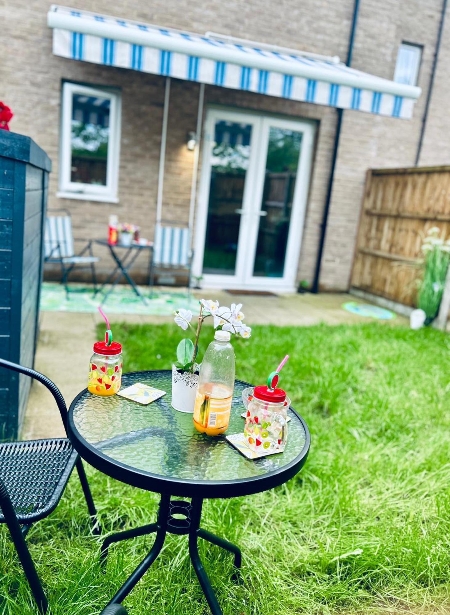 Comfortable Double Room & Single Room In Vibrant Hatfield Neighbourhood Exteriör bild
